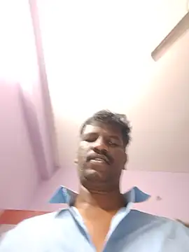 Paramkeerthi 라이브 XXX 채팅