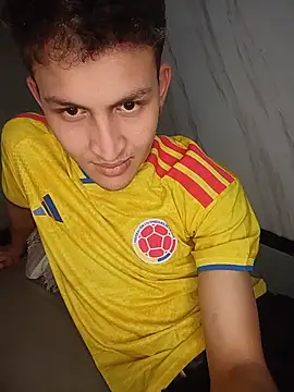 Axel_Romanov XXX чат на живо