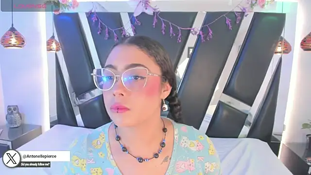 antonelllepiercee – Live XXX-chat