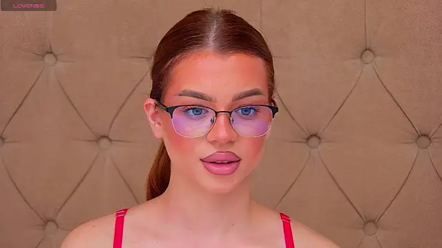 دردشة YasminnDoll الجنسية المباشرة