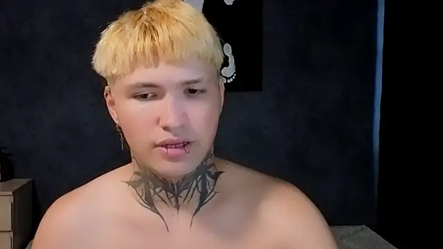 JonnyDarkk লাইভ XXX চ্যাট