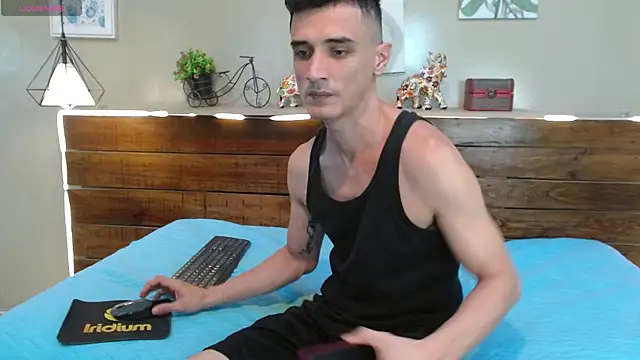 Онлайн чат XXX FelipeFriendly
