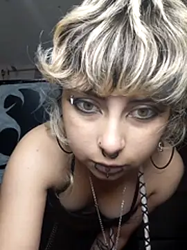 Czat XXX na żywo – Cute_Chrixxx