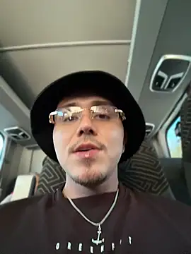 XXX chat uživo modela adam-rivera