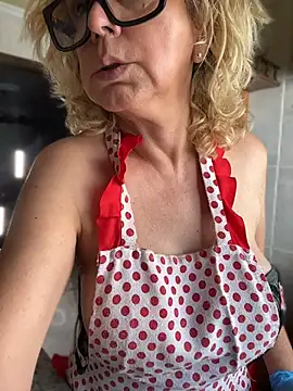 milfevapeccato Adlı Modelin Canlı XXX Sohbeti