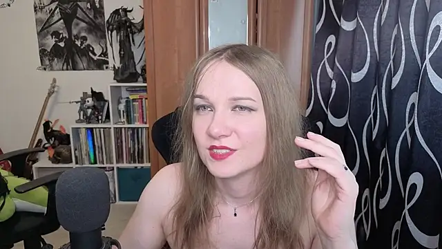 stellablondy Adlı Modelin Canlı XXX Sohbeti