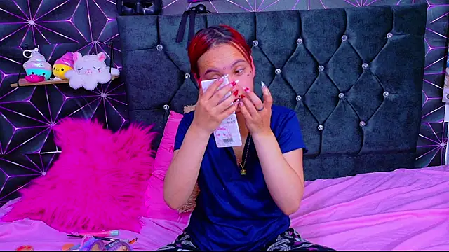 Živý XXX chat Megam_white