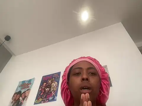 ChocolateCakeQueen's Live XXX Chat