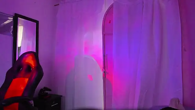 Milly-Way Live XXX Chat