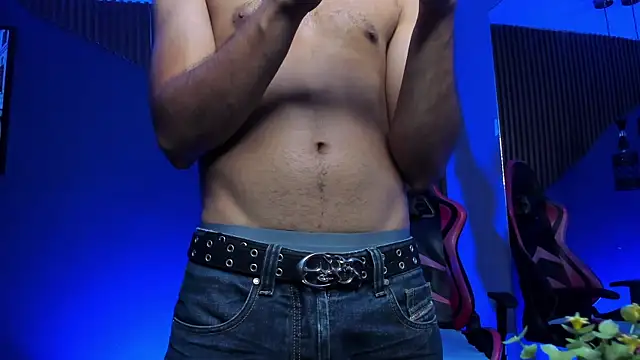 XXX chat uživo modela Boss_Domiinator