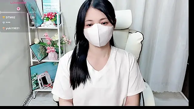 Chat XXX ao vivo de Clover_Nhi