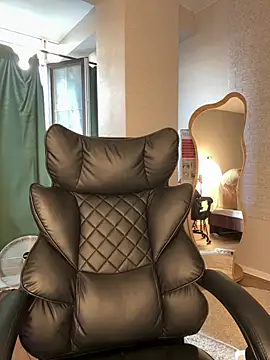 XXX chat uživo modela KimEvanss