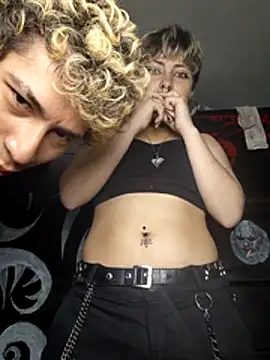 XXX chat uživo modela Cute_Chrixxx