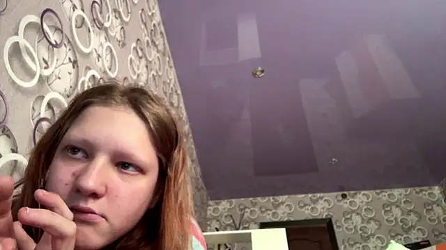 BirgitKamal 即時 XXX 聊天