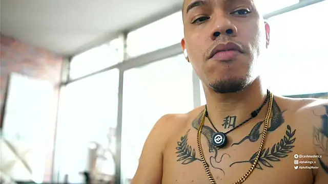 AlphaMasterXxx's Live XXX Chat