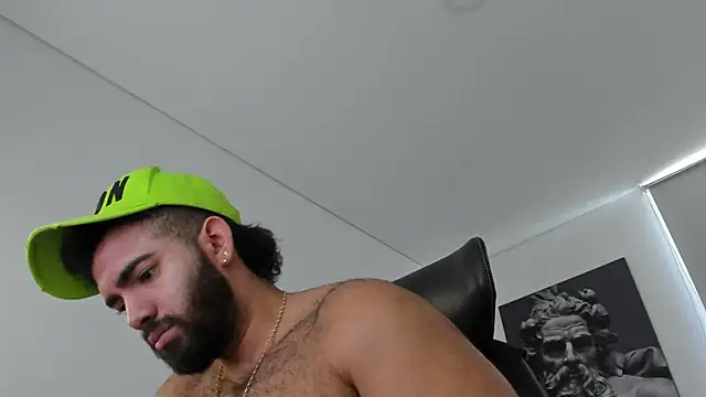 simonleon27 Live XXX Chat