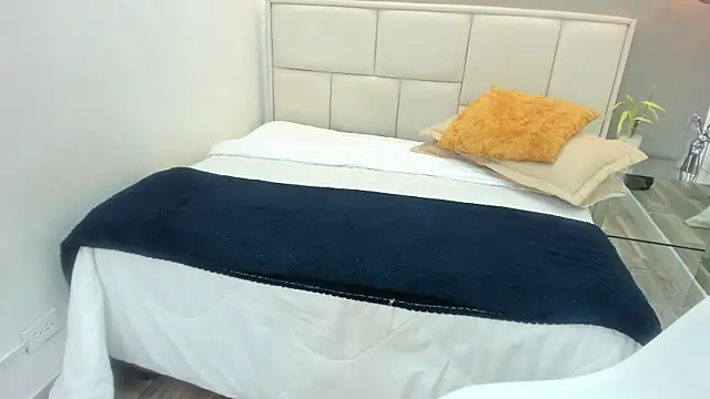 Charlie___Musk 라이브 XXX 채팅
