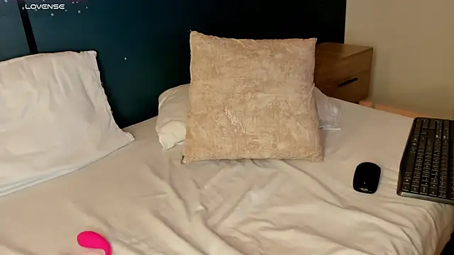 Czat XXX na żywo – angie_leonn