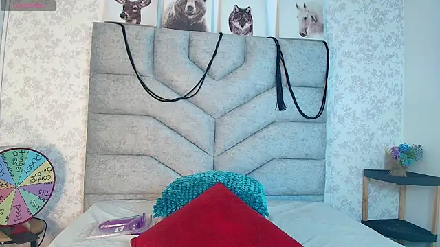 Chat +18 de KimberlyFox_t ao vivo