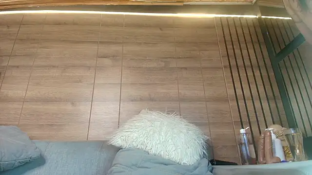 alys_molly_11's Live XXX Chat