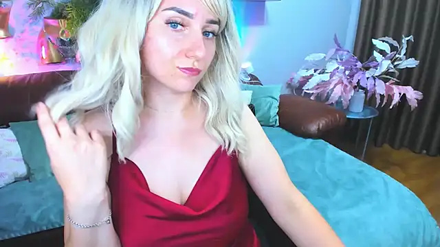MilenaBlossom Chat XXX live