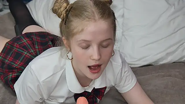 LilianHowards' Live XXX Chat
