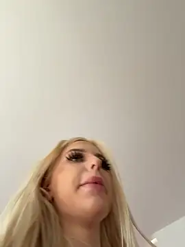 Steffi_Snowbunny 라이브 XXX 채팅