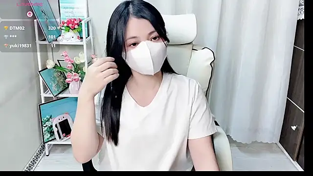 Clover_Nhi's Live XXX Chat