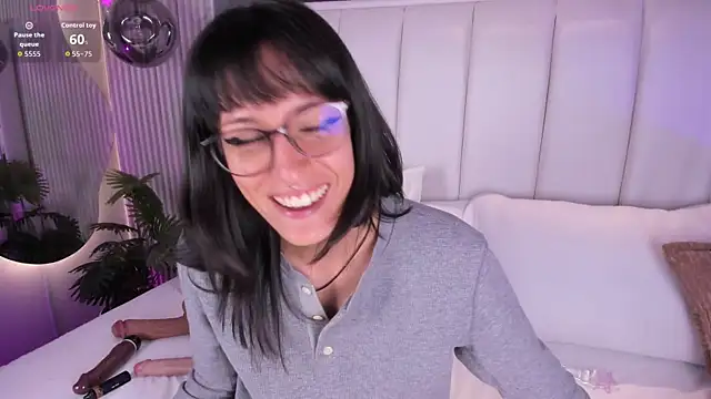 ViolettaColinss' Live XXX Chat