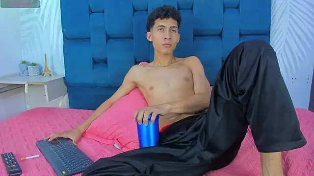 Chat XXX en directo de JARED_BOY1