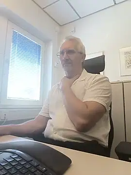 tom-swede Live XXX-chat