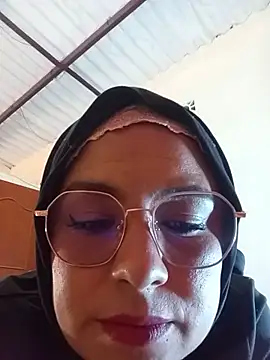 XXX chat uživo modela alia_asad