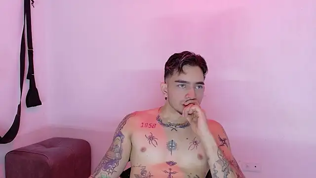 AliceandMax live XXX chat