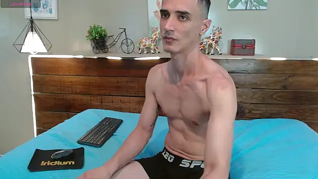 FelipeFriendly Live XXX Chat