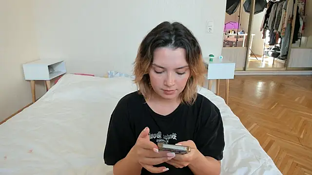 Chat +18 de BrightDani ao vivo