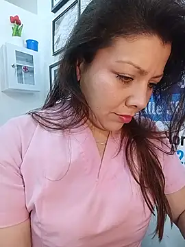 SARA_21- লাইভ XXX চ্যাট