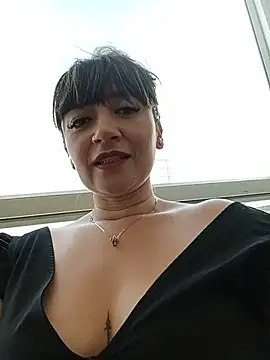 tata_sanz_のライブXXXチャット