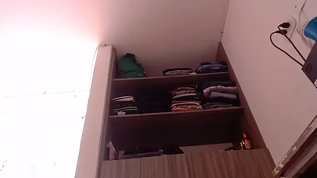 Czat XXX na żywo – nicolle_milf1978