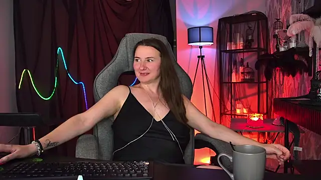 Golden_Dragon live XXX chat