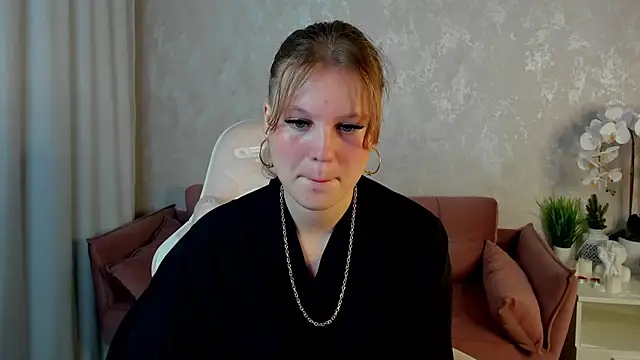 Peggy_Hun1t Chat XXX in diretta