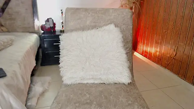 Živý XXX chat AGATHAA_WHITE