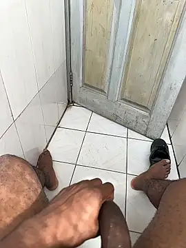 Black-mamba-madingo Show in webcam