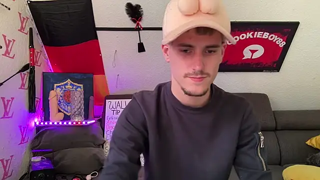 Cookieboy88's Live XXX Chat