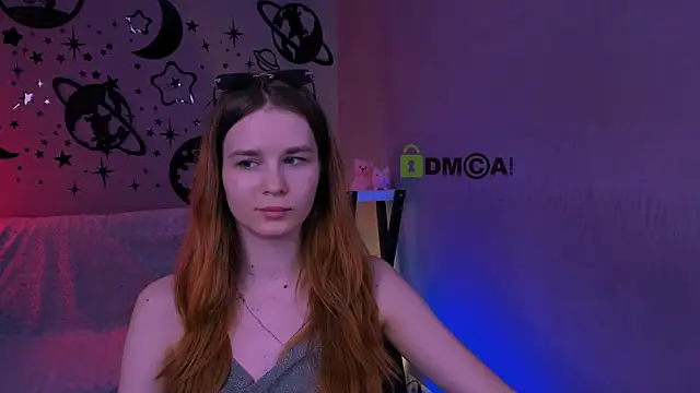 angie_foxy1's Live XXX Chat