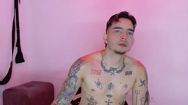 Chat +18 de AliceandMax ao vivo