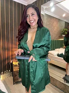 دردشة MonicaMoret الجنسية المباشرة