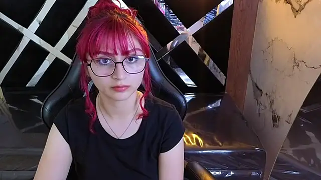 Czat XXX na żywo – Queen_Red_v