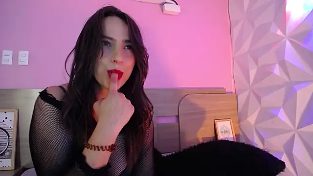 TalianaRossi Adlı Modelin Canlı XXX Sohbeti