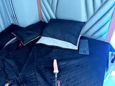 JustinOrtiz_'s Live XXX Chat