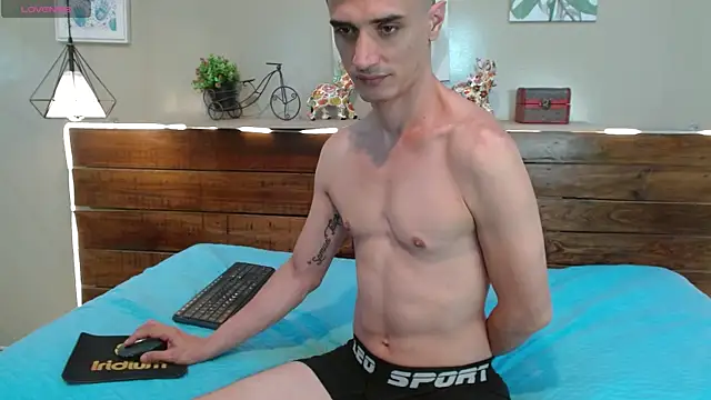 FelipeFriendly Live XXX Chat